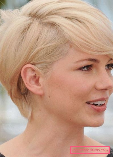 pixie haircut bilder blonde