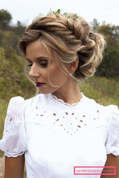 Elegante frisyrer med fletninger 2019-2020