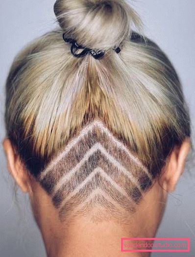 Kvinnelig haircut for langt hår med barbert nakke Hva er typer hårklipp for langt hår