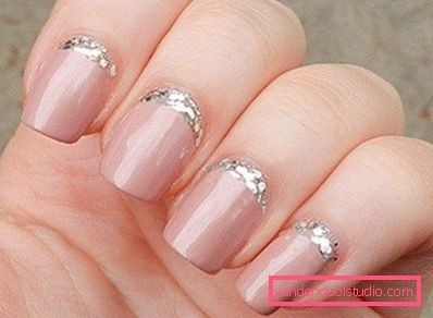 rhinestones på neglhullet rhinestones på neglhullet