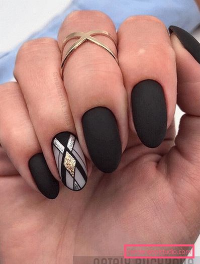 Fascinerende Matt Manicure 2019-2020