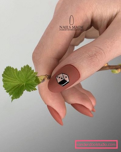 Fascinerende Matt Manicure 2019-2020