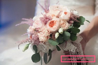 Den mest fasjonable buketten av blomster 2019-2020