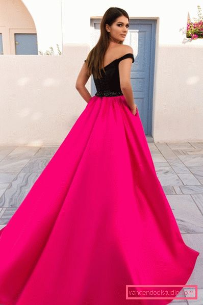 Den vakreste kjole for prom 2019-2020