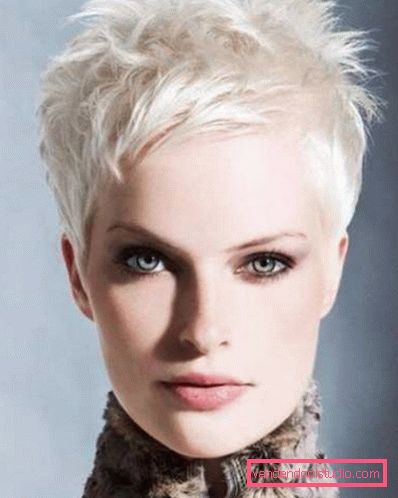 Delikate pixie haircuts
