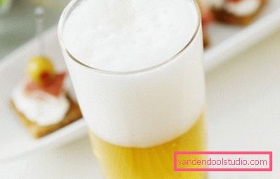 et glass øl et glass øl