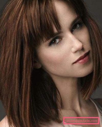 Skulder haircuts med bangs Populære og stilige hårklipp til skulderlengdehår 2019