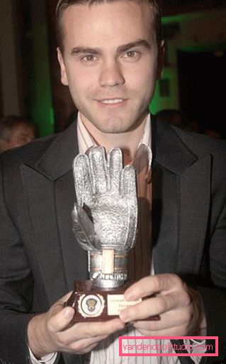 Igor Akinfeevs frisyre - bilde