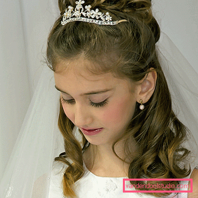Frisyrer med tiara for jenter - topp 10 styling med krone