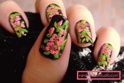 blomster på svart bakgrunn blomster på svart bakgrunn