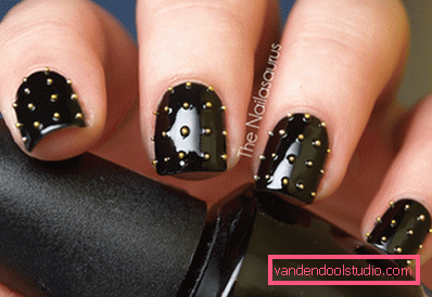 negler med gull rhinestones negler med gull rhinestones