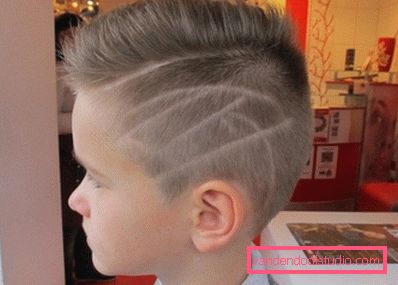 Trendy hårklipp for gutter