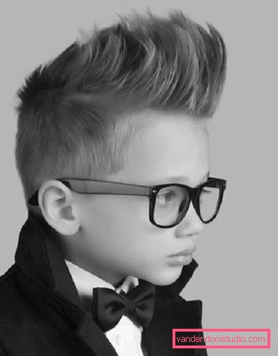 Trendy hårklipp for gutter