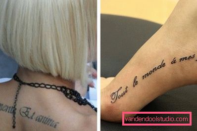 Tattoo i form av innskrift på bak og fot Tattoo i form av innskrift på bak og fot