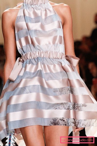 Fasjonabel sommer trend 2019-2020