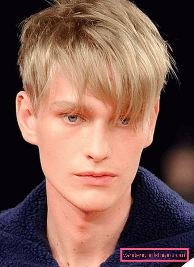 Menns frisyrer med smell - lang skrå Alternativer for mannlige frisyrer med bangs og styling