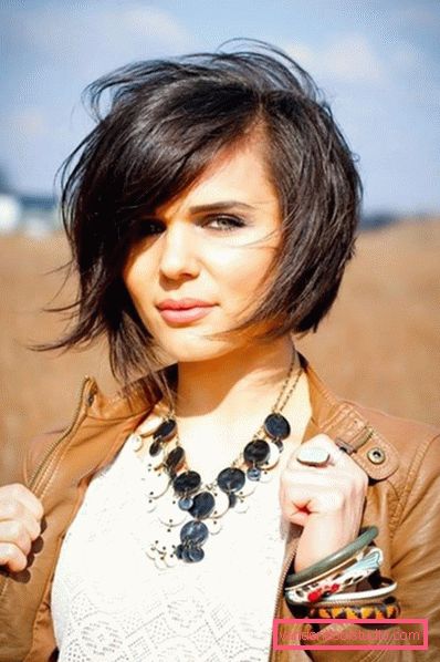 Kvinners bob haircut Alt utvalg av kvinnelige bob haircuts for middels og kort hårlengde
