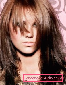 Haircut Aurora for langt hår Kvinners frisyr Aurora for forskjellige lengder av hår